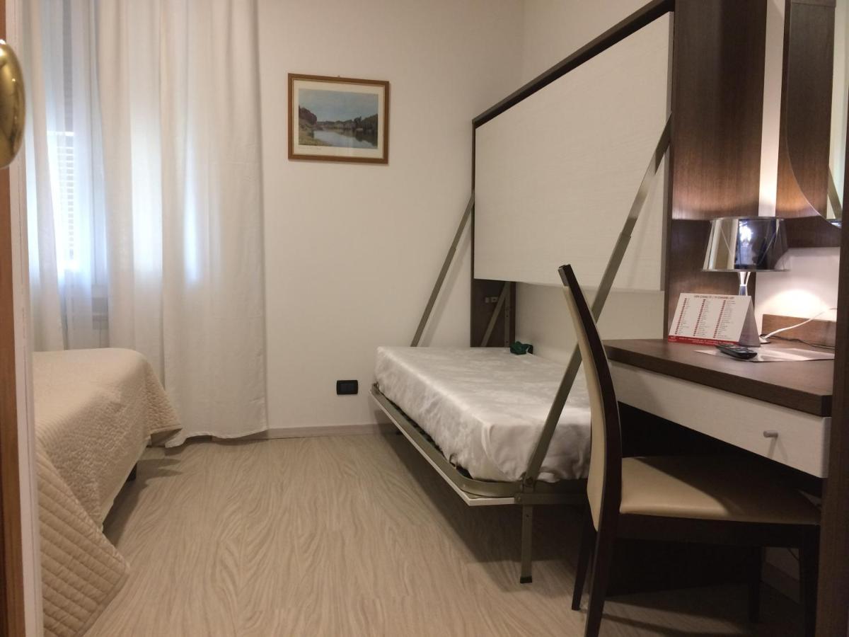 Standard Triple Room,1400000030:JPEG